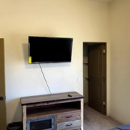 Spacious Home Page Exterior photo